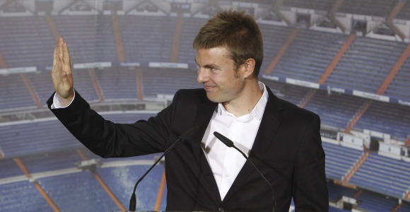 Illarramendi-saluda-2013-efe.jpg