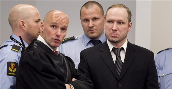breivik-juicio-sinsaludo.jpg