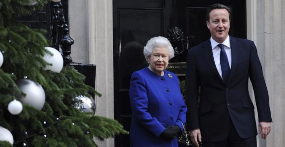 isabelII-cameron-efe.jpg