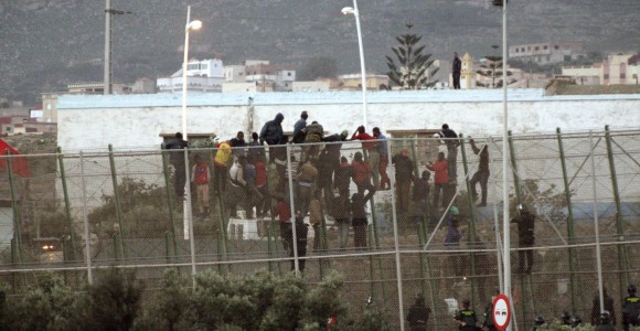 melilla-inmigrantes-valla-efe.jpg