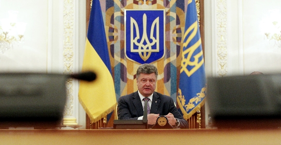 poroshenko-comparece-reuters.jpg