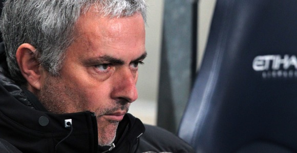 Mourinho-banquillo-etihad-2014-reuters.jpg