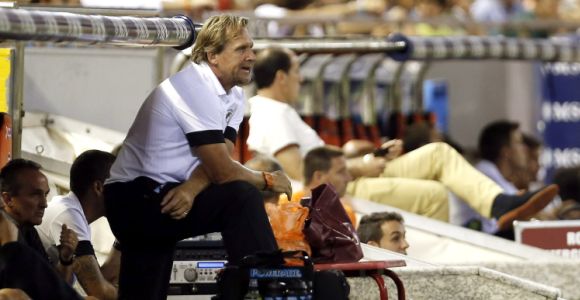 schuster-banquillo-malaga-efe.jpg