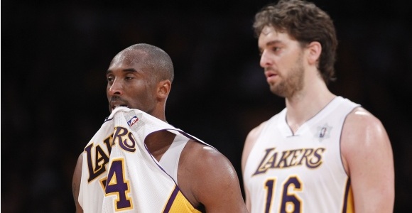 kobe-pau.jpg