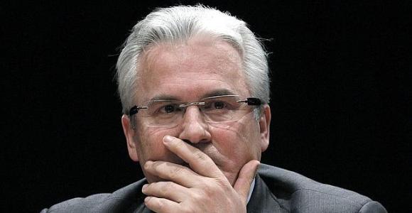 garzon-efe-2-mano-boca-.jpg