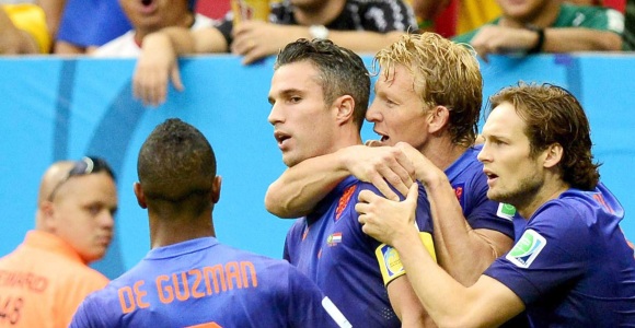 van-persie-celebra.jpg