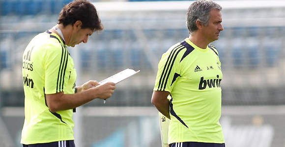 Mourinho-karanka-nuevacamiseta-entreno-2012-realmadridcom.jpg