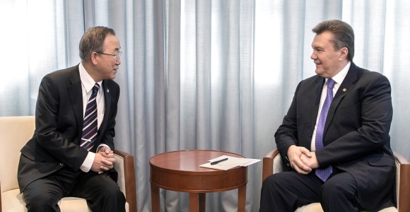ban-ki-moon-yanukovich-reuters.jpg