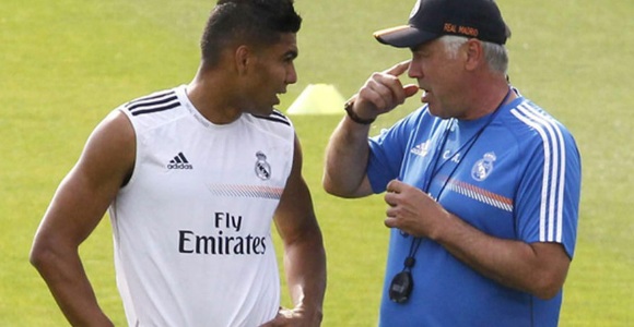 ancelotti-casemiro-efe.jpg