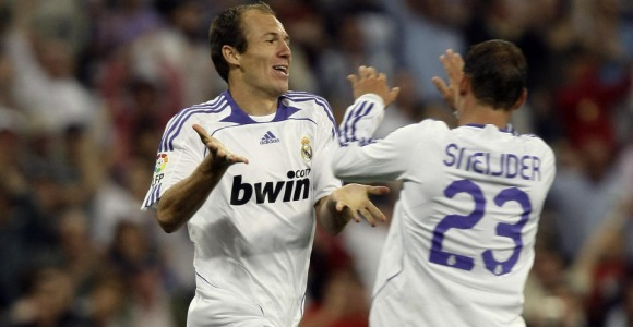 Robben-Sneijder-2007-Reuters.jpg