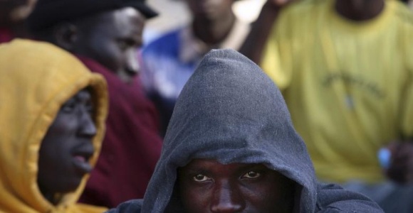 inmigrantes-grancanaria-cayuco-quay-reuters.jpg