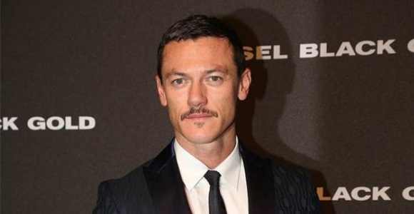 luke-evans-efe.jpg
