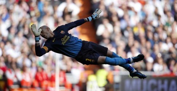Valdes-palomita-bernabeu-2013.jpg
