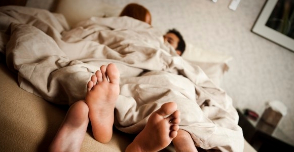 sexo-pareja-cama.jpg