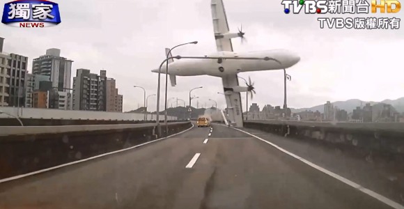 avion-transasia-accidente-reuters.jpg