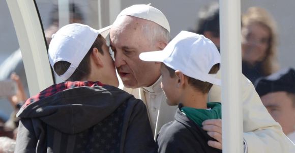 papa-ninos-efe.jpg