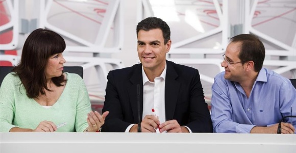 pedro-sanchez-micaela-navarro-cesar-luena-efe.jpg