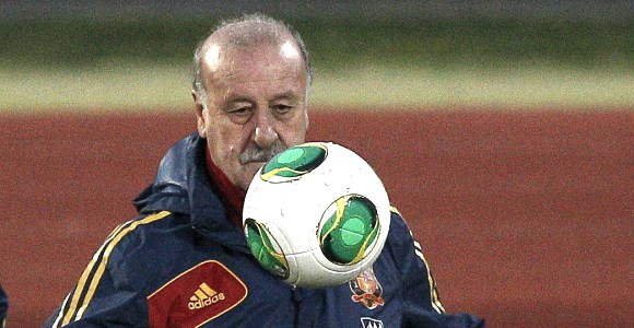 DelBosque-balon-entreno-2013-efe.jpg