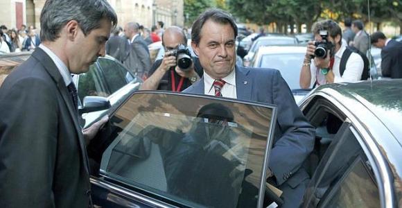 artur-mas-coche-oficial-efe-2.jpg