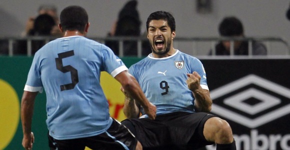 Luis-Suarez-celebra-clas-mundial-2013-reuters.jpg