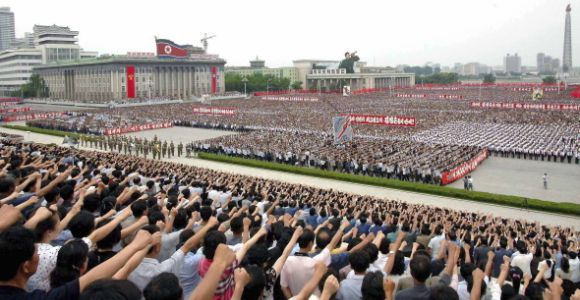 desfile-conmemorativo-guerra-corea-pyongyang-efe.jpg