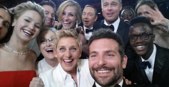 selfie-oscar-reuters.jpg