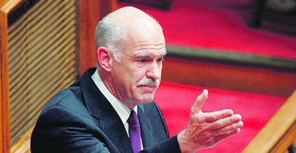 papandreu-parlamento-efe.jpg