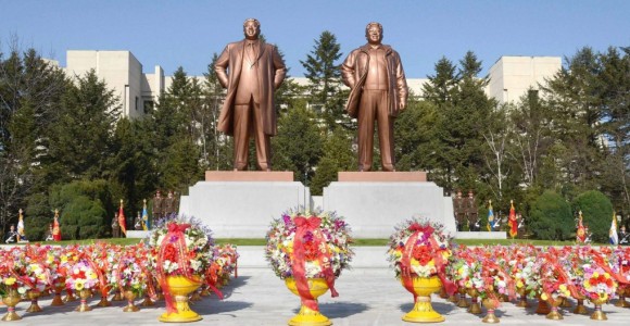 estatuas-corea-norte-efe.jpg