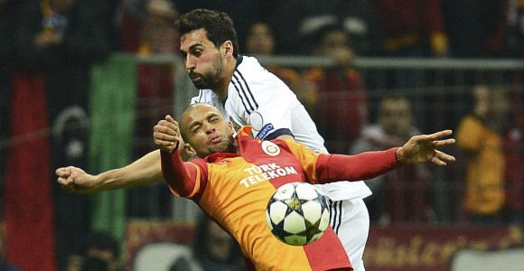 Arbeloa-Felipe-Melo-2013-EFE.jpg