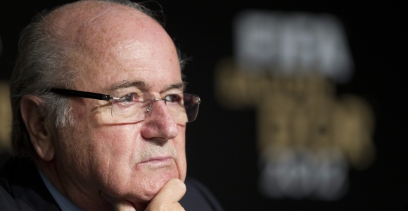 Blatter-Balonoro-2013-efe.jpg
