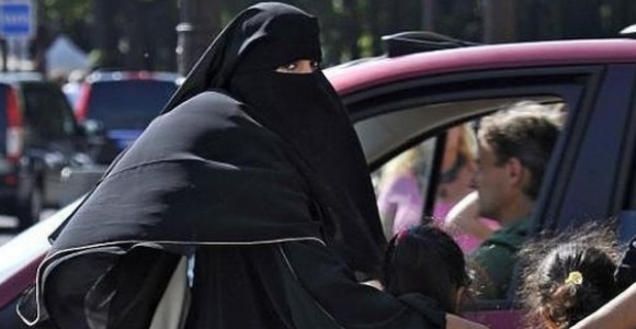 mujer-burka.jpg