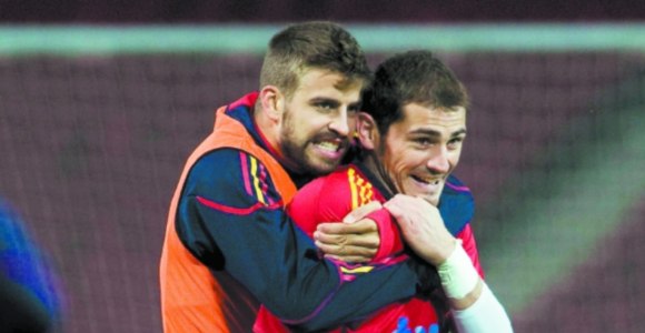 casillas-pique.jpg