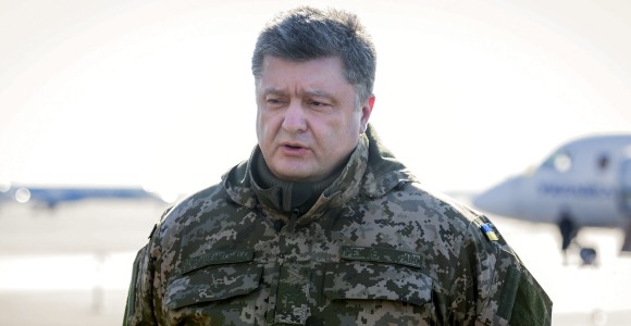 poroshenko-militar-efe.jpg