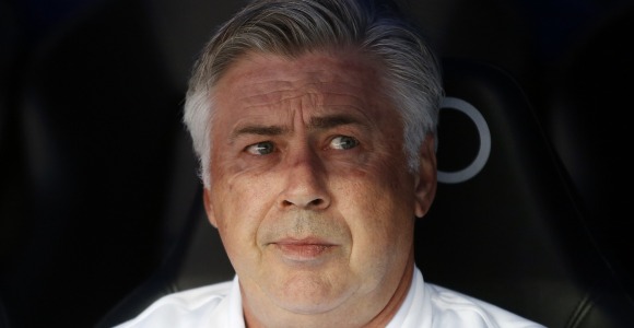 Ancelotti-mirada-cielo-2013-banquillo-reuters.jpg