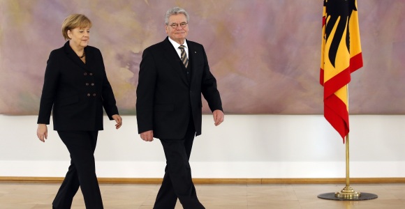 merkel-gauck-reuters.jpg