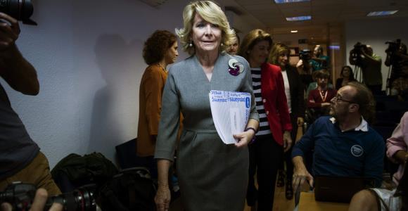 esperanzaaguirre-preocupada.jpg