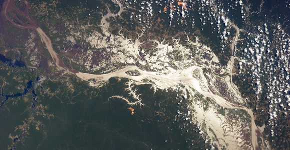 amazonas-resplandor-nasa.jpg