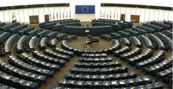 europarlamento-wikicommons.jpg