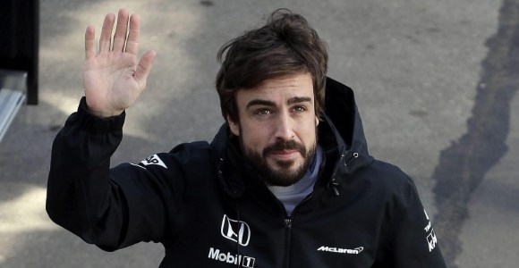 alonso-mclaren-montmelo.jpg