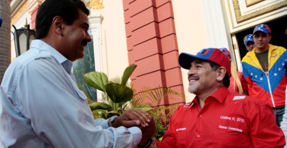 maradona-maduro-cierre-camapana-reuters.jpg