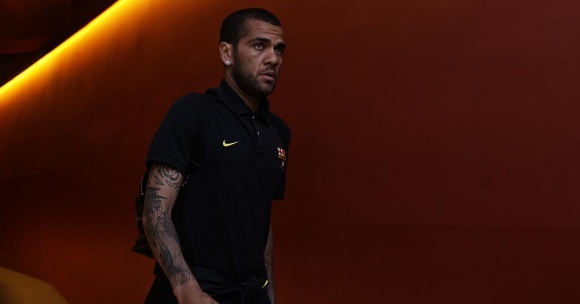 dani-alves-campnou.jpg
