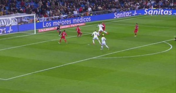 Bale-Benzema-Jese-individidualista-2015.jpg