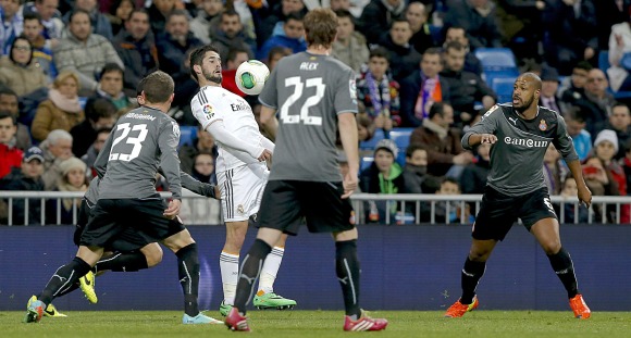 Isco-recibe-espanyol-2014-efe.jpg