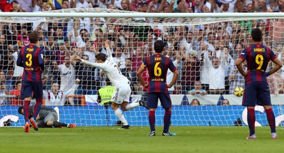 CR7-celebra-clasico-xavi-pique-luis-suarez-2014-efe.jpg