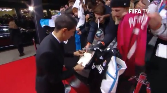 DiMaria-no-firma-camiseta-RealMadrid-2015.jpg