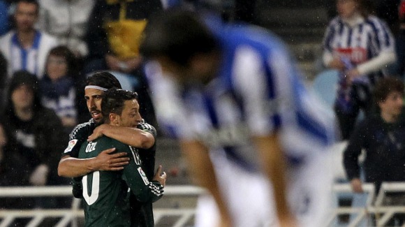 Khedira-Ozil-2013-celebran-Rsoc-efe.jpg