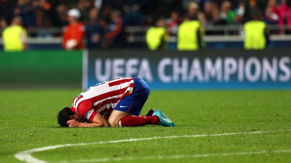 Godin-hundido-champions-2014-efe.jpg