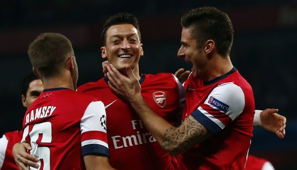 ozil-gol-napoles-reuters.jpg