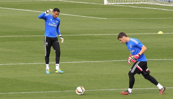 Navas-Casillas-entreno-2014-efe.jpg