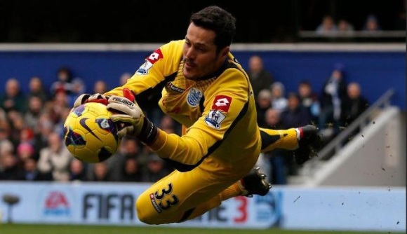 Julio-Cesar-QPR-Reuters-2012.jpg